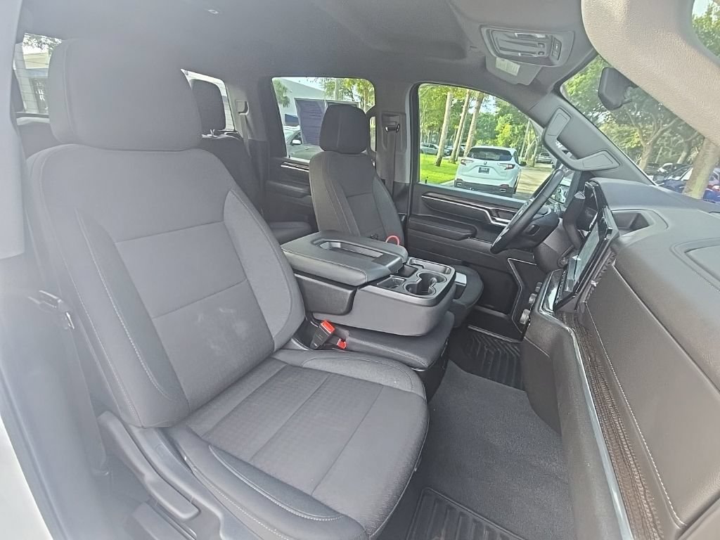 Used 2025 Chevrolet Silverado 2500 LT w/ Convenience Package AWD/4WD image 38