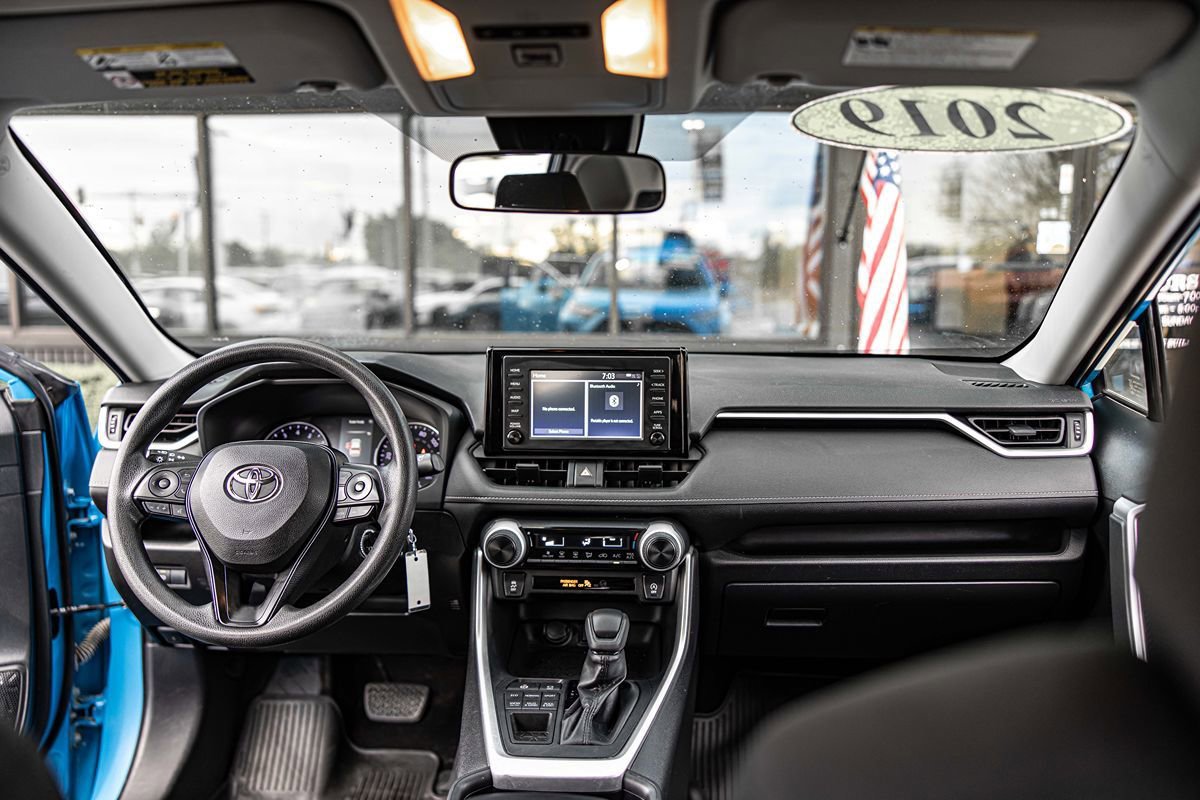 Used 2019 Toyota RAV4 LE w/ All Weather Liner Package AWD/4WD image 33