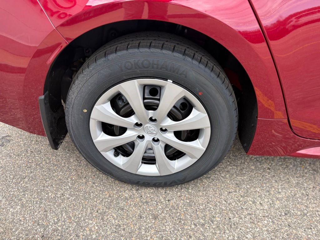 New 2026 Toyota Corolla LE FWD image 33