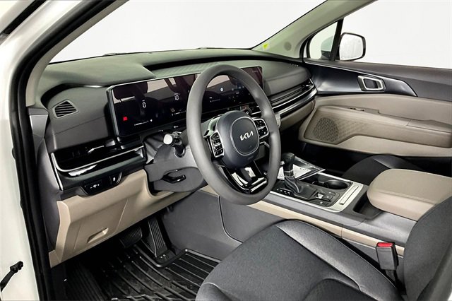 New 2026 Kia Carnival LX image 8