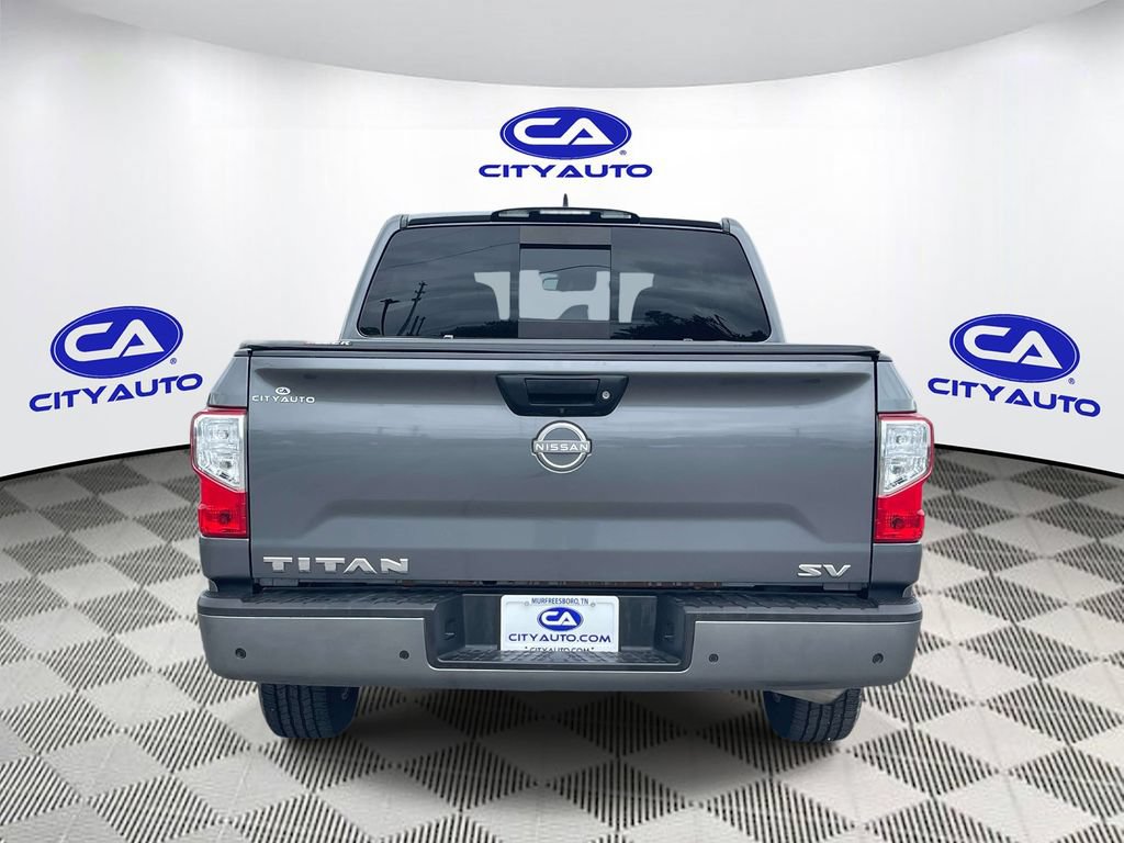 Used 2023 Nissan Titan SV RWD image 5
