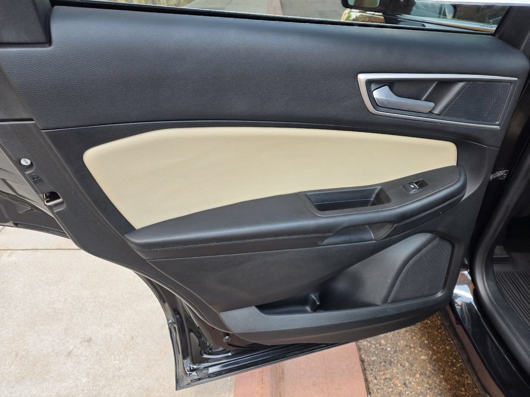 Used 2023 Ford Edge SEL AWD/4WD image 19