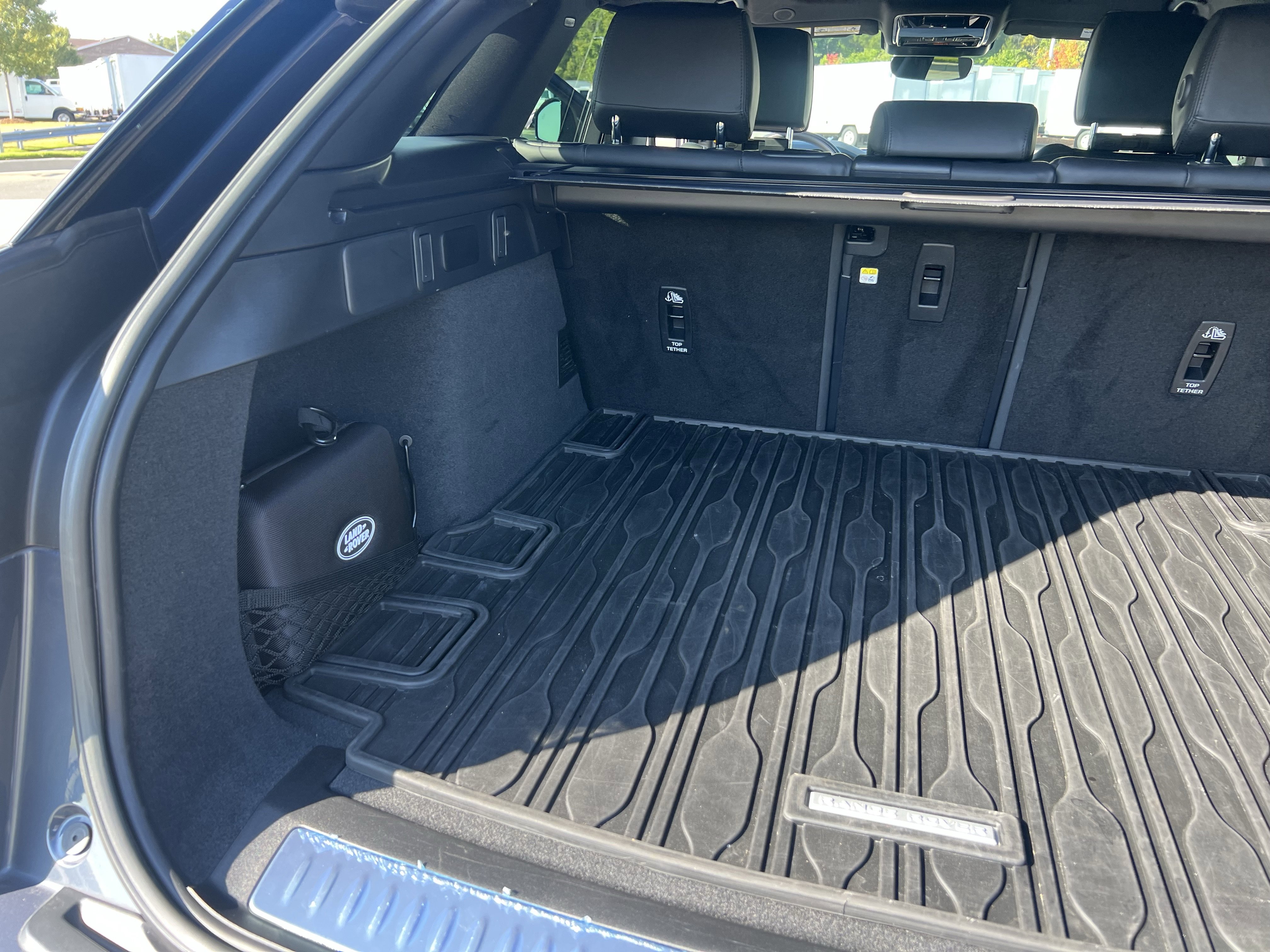 Used 2024 Land Rover Range Rover Velar Dynamic HSE image 36