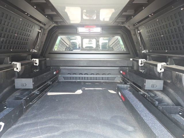 Certified 2020 Ford F350 Platinum w/ FX4 Off-Road Package AWD/4WD image 7