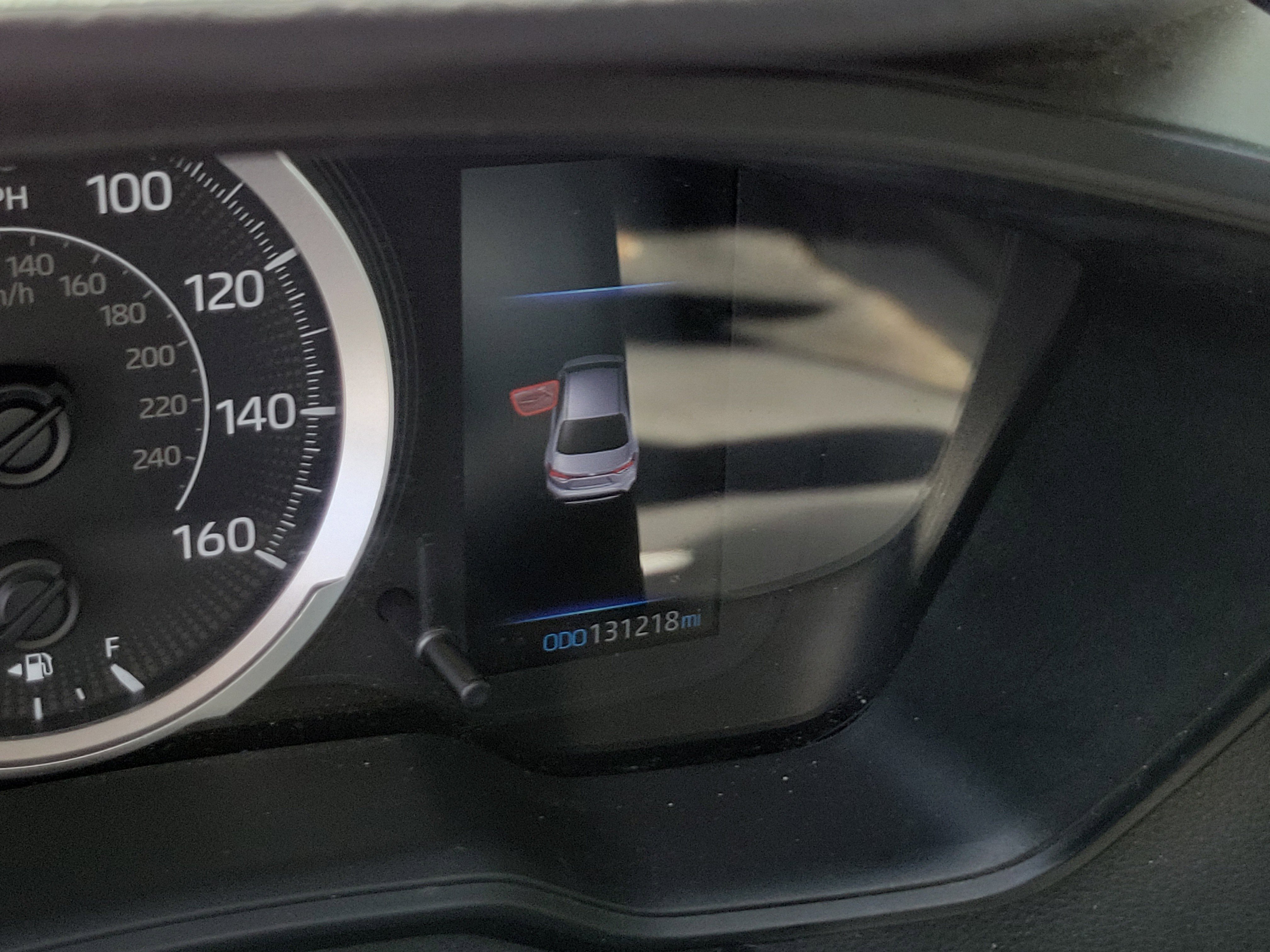 Used 2022 Toyota Corolla LE FWD image 9
