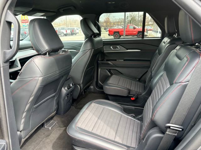 Used 2025 Ford Explorer ST-Line image 17