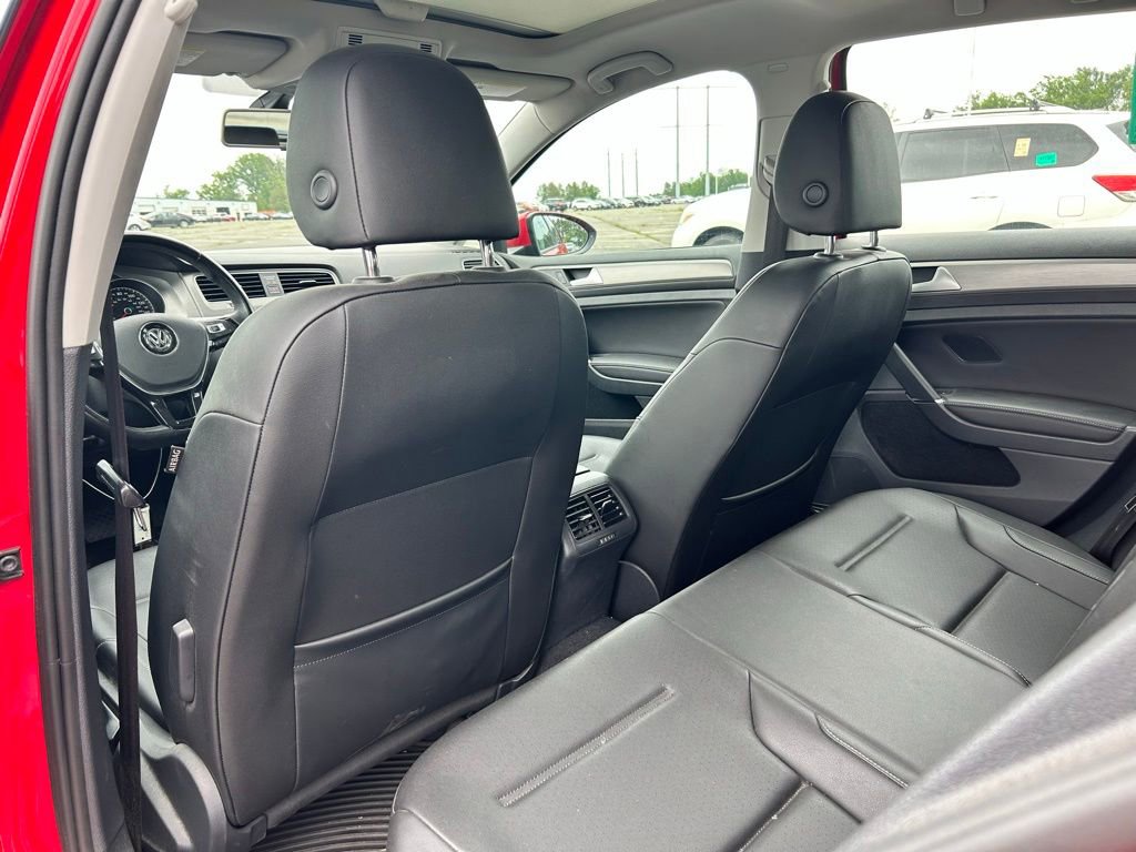 Used 2016 Volkswagen Golf SE FWD image 18