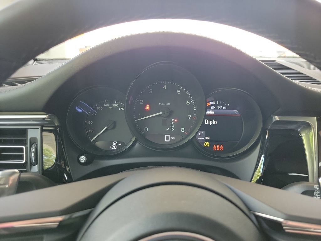 New 2026 Porsche Macan AWD/4WD image 23