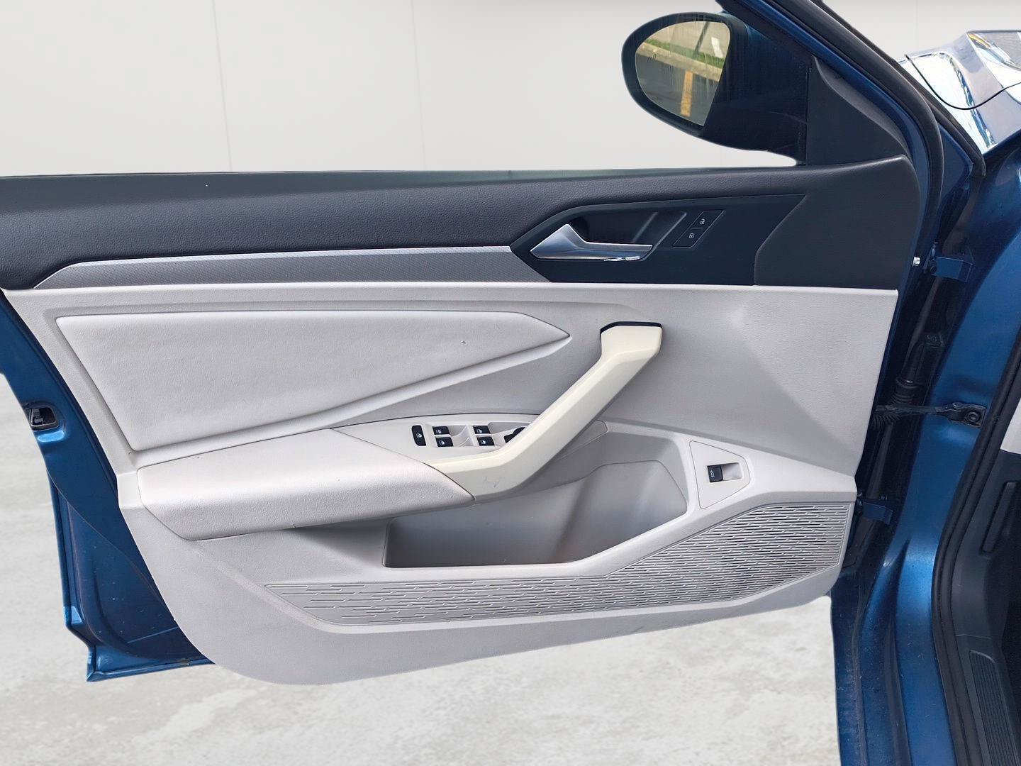 Used 2019 Volkswagen Jetta S FWD image 3