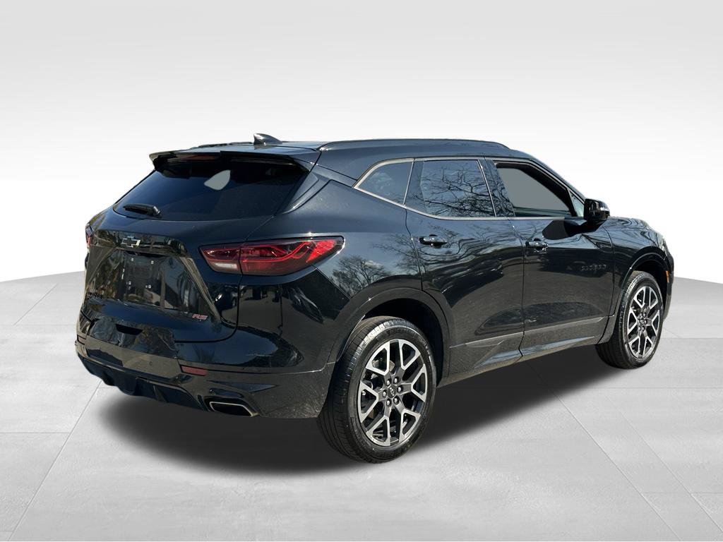 Used 2025 Chevrolet Blazer RS FWD image 8