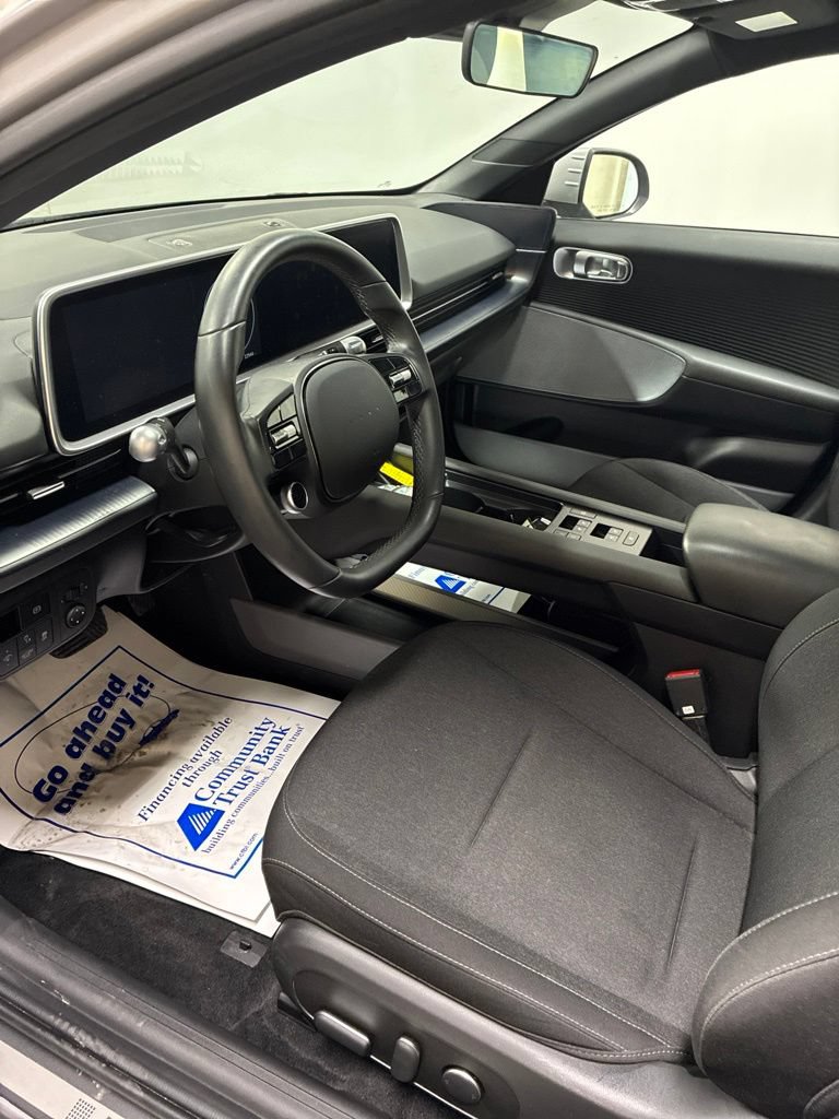 Used 2024 Hyundai Ioniq 6 SE RWD image 12