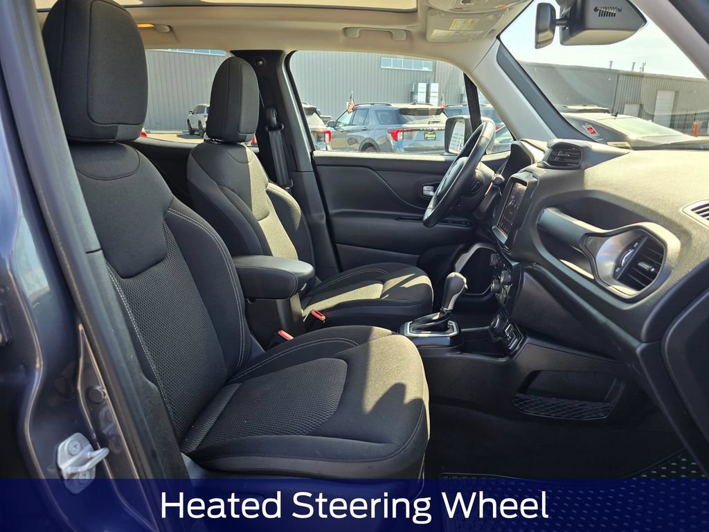 Used 2023 Jeep Renegade Latitude w/ Sun/Sound Group AWD/4WD image 16
