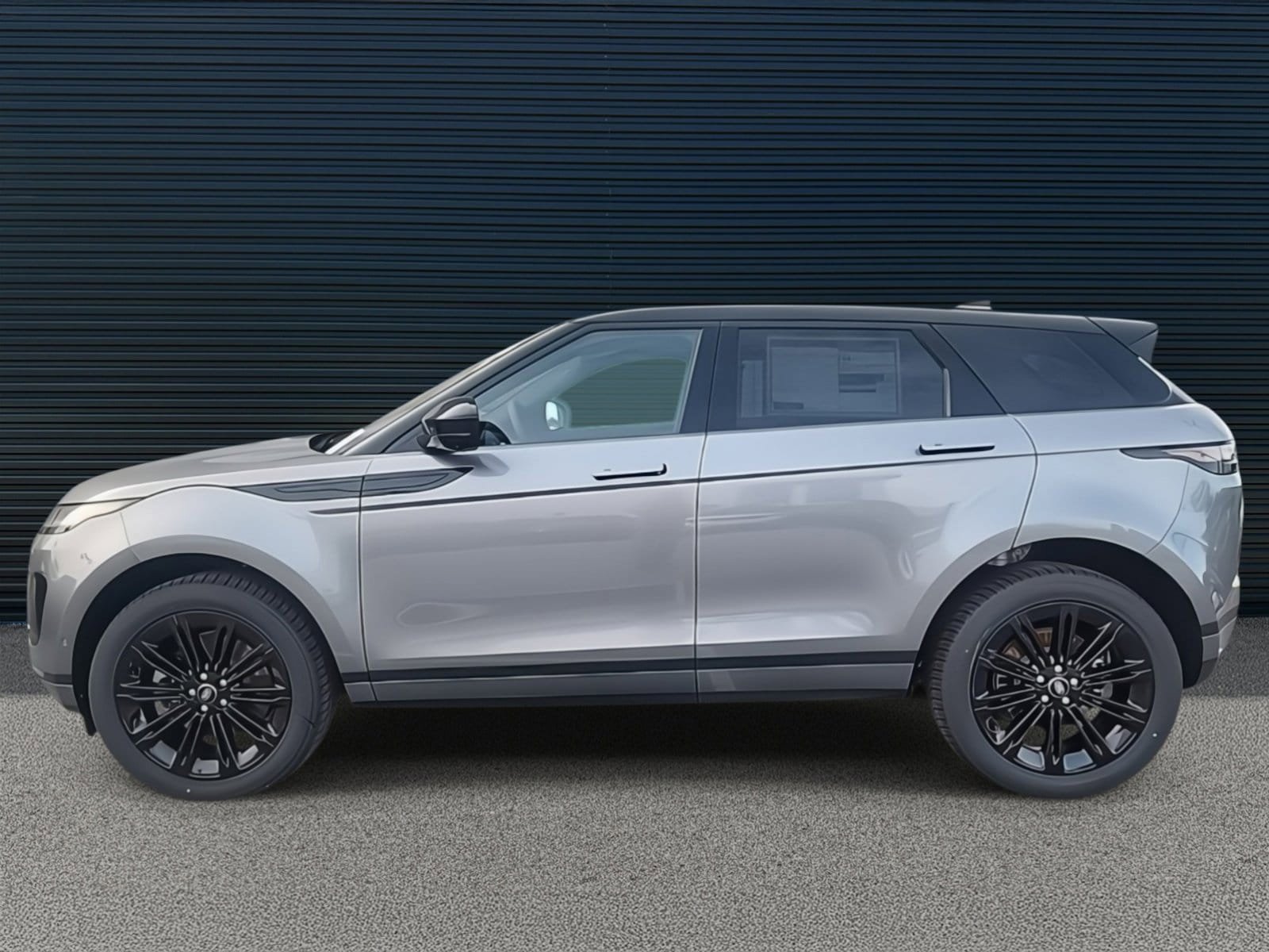 Certified 2025 Land Rover Range Rover Evoque S AWD/4WD image 2