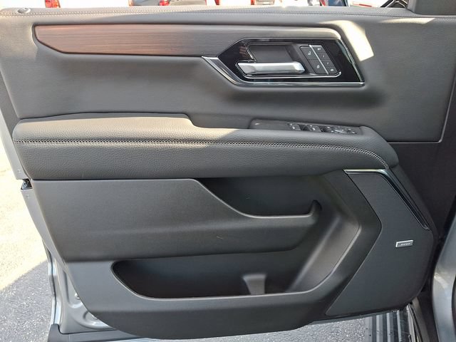 New 2026 GMC Yukon XL Denali w/ Sun & Power Step Package AWD/4WD image 11