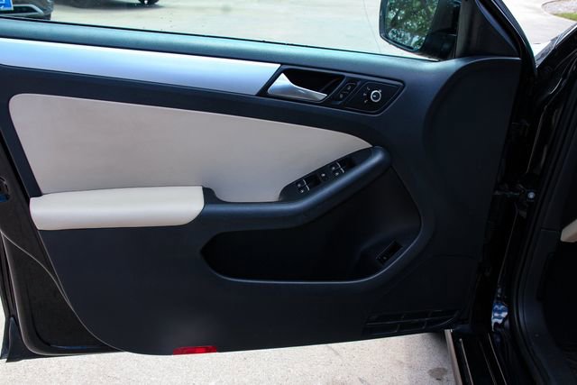 Used 2014 Volkswagen Jetta SE image 12