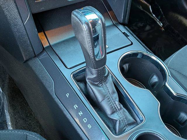 Used 2017 Ford Explorer XLT w/ Equipment Group 201A FWD image 12