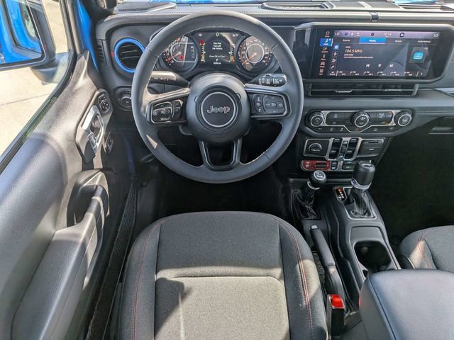 Certified 2025 Jeep Wrangler Unlimited Rubicon AWD/4WD image 15