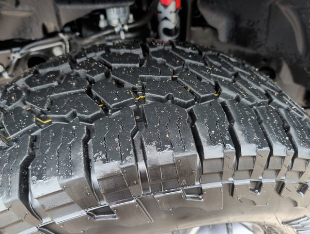 Used 2024 Jeep Gladiator Mojave w/ Technology Group image 38