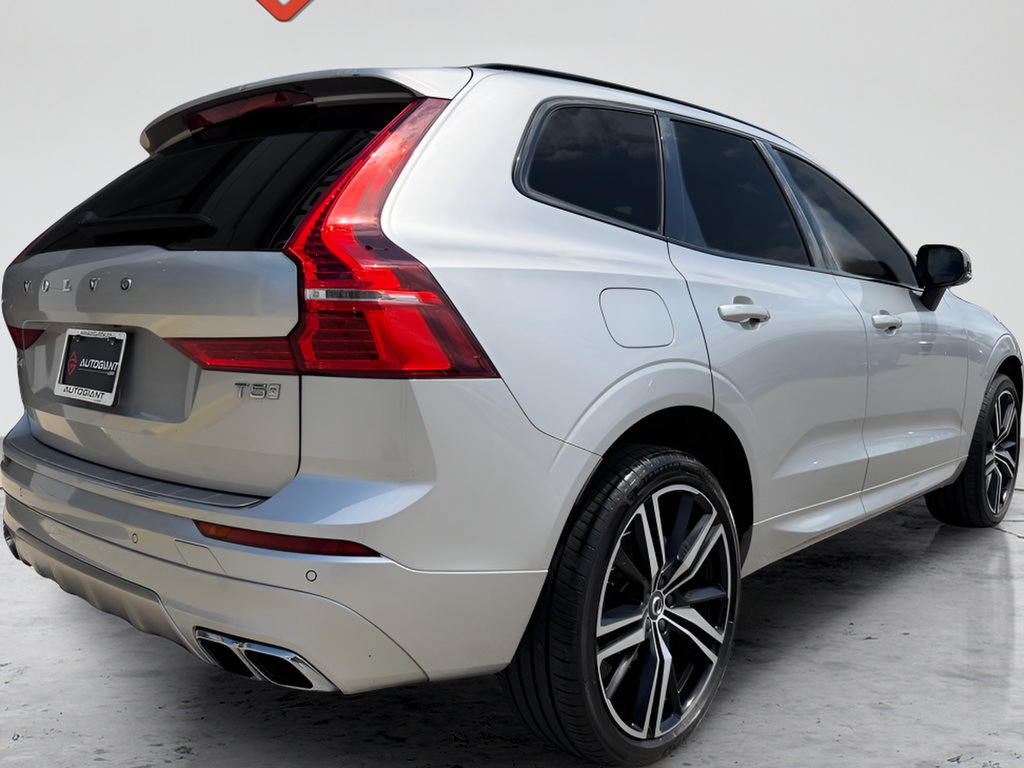 Used 2020 Volvo XC60 T5 R-Design FWD image 11