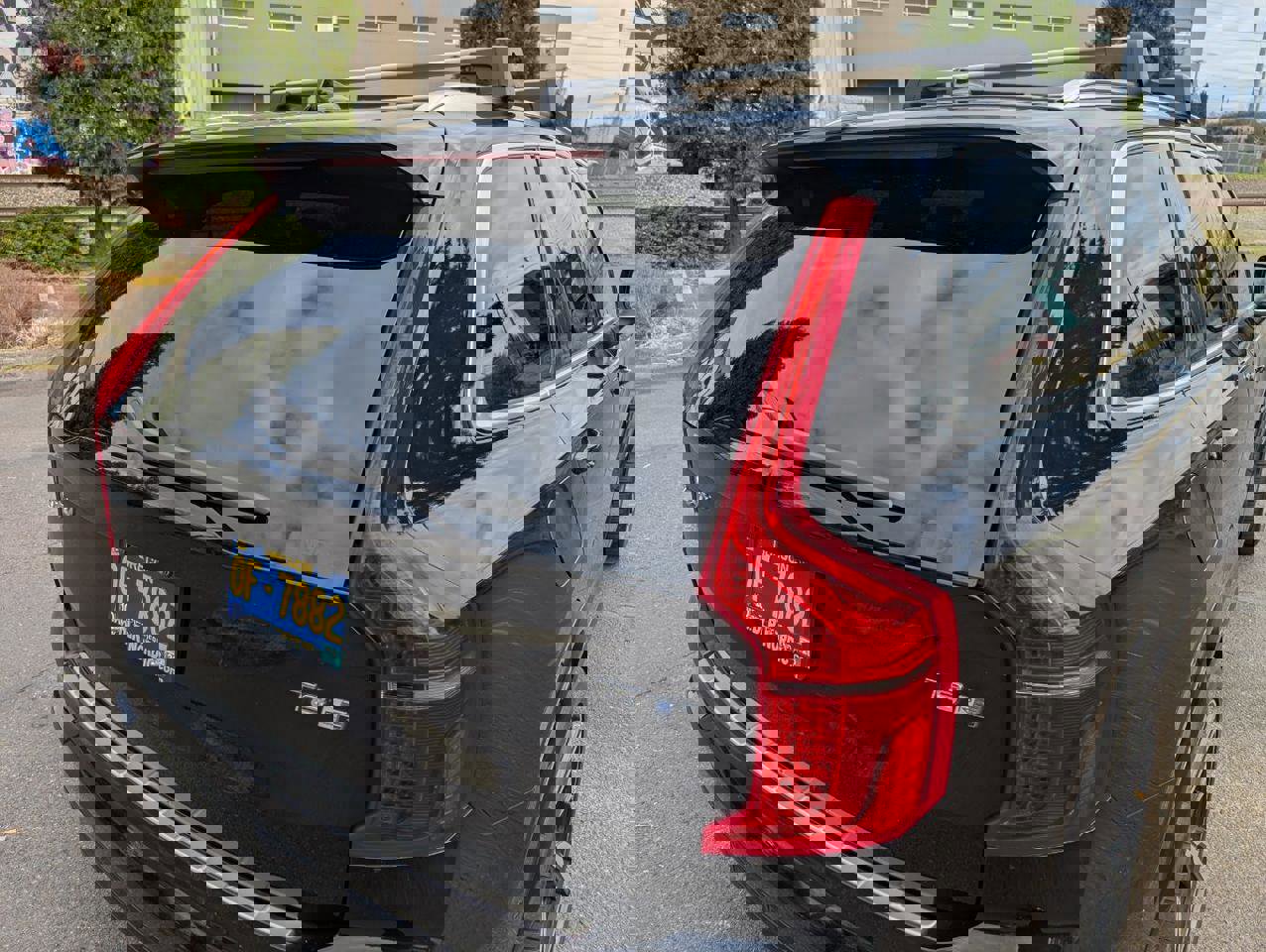 Used 2019 Volvo XC90 T8 R-Design w/ Advanced Package image 30