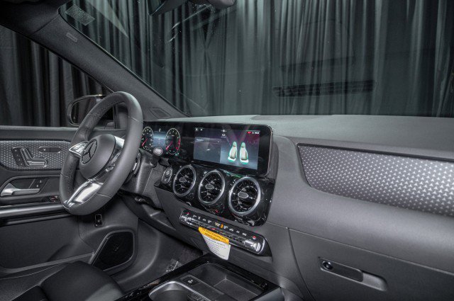 Certified 2026 Mercedes-Benz GLA 250 4MATIC image 15