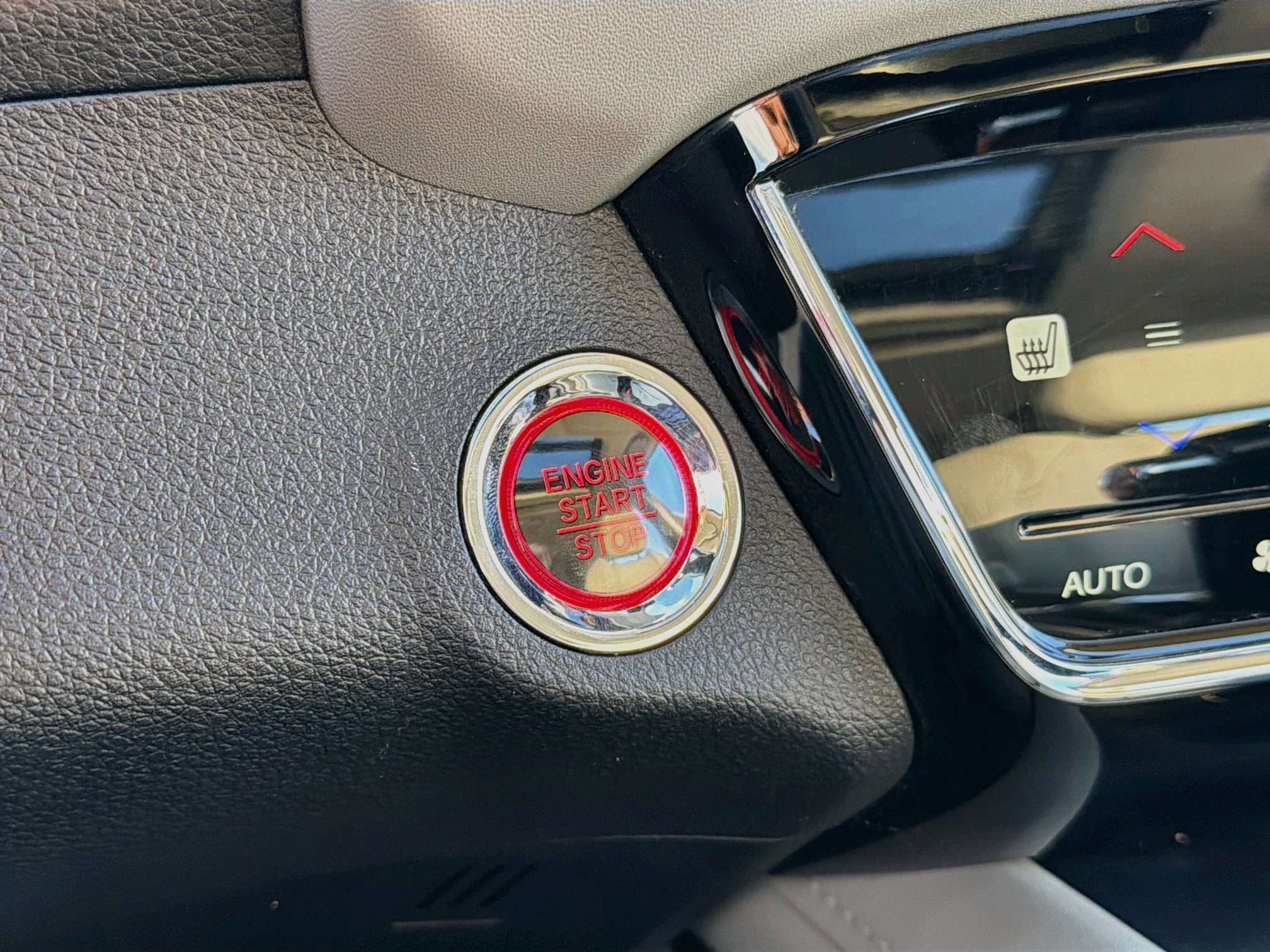 Used 2020 Honda HR-V Touring image 15