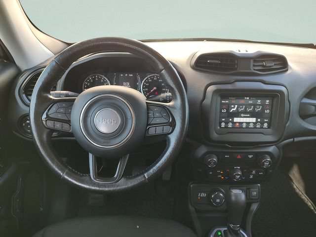 Used 2020 Jeep Renegade Altitude AWD/4WD image 10