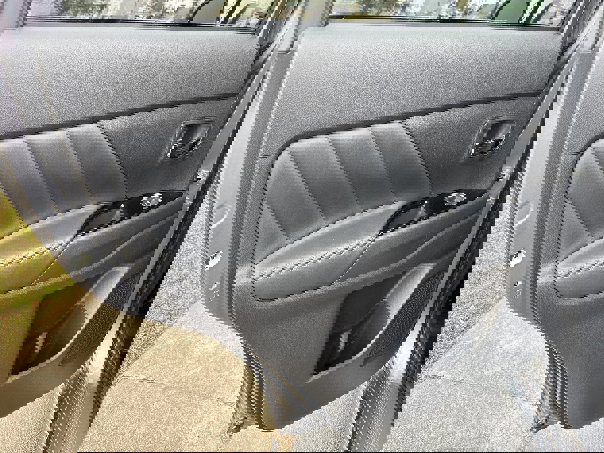 Used 2018 Mitsubishi Outlander SEL image 9