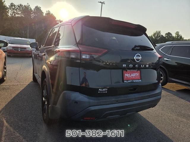 Used 2021 Nissan Rogue S FWD image 2