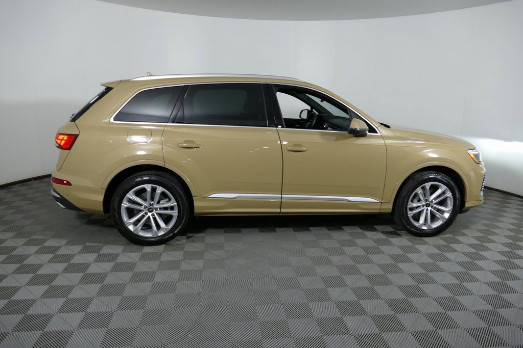 Used 2025 Audi Q7 3.0T Premium Plus image 2