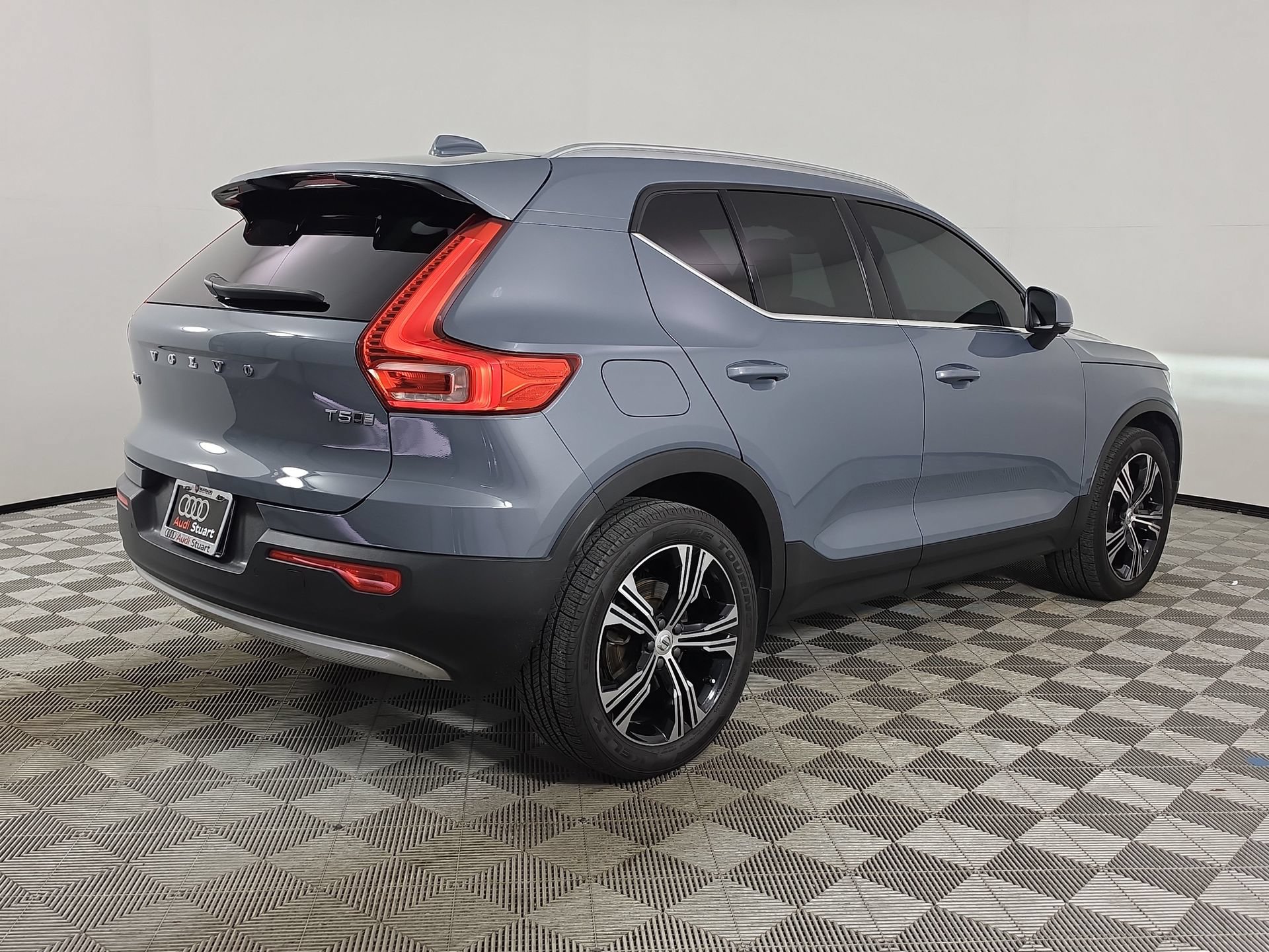 Used 2022 Volvo XC40 T5 Inscription w/ Advanced Package AWD/4WD image 7