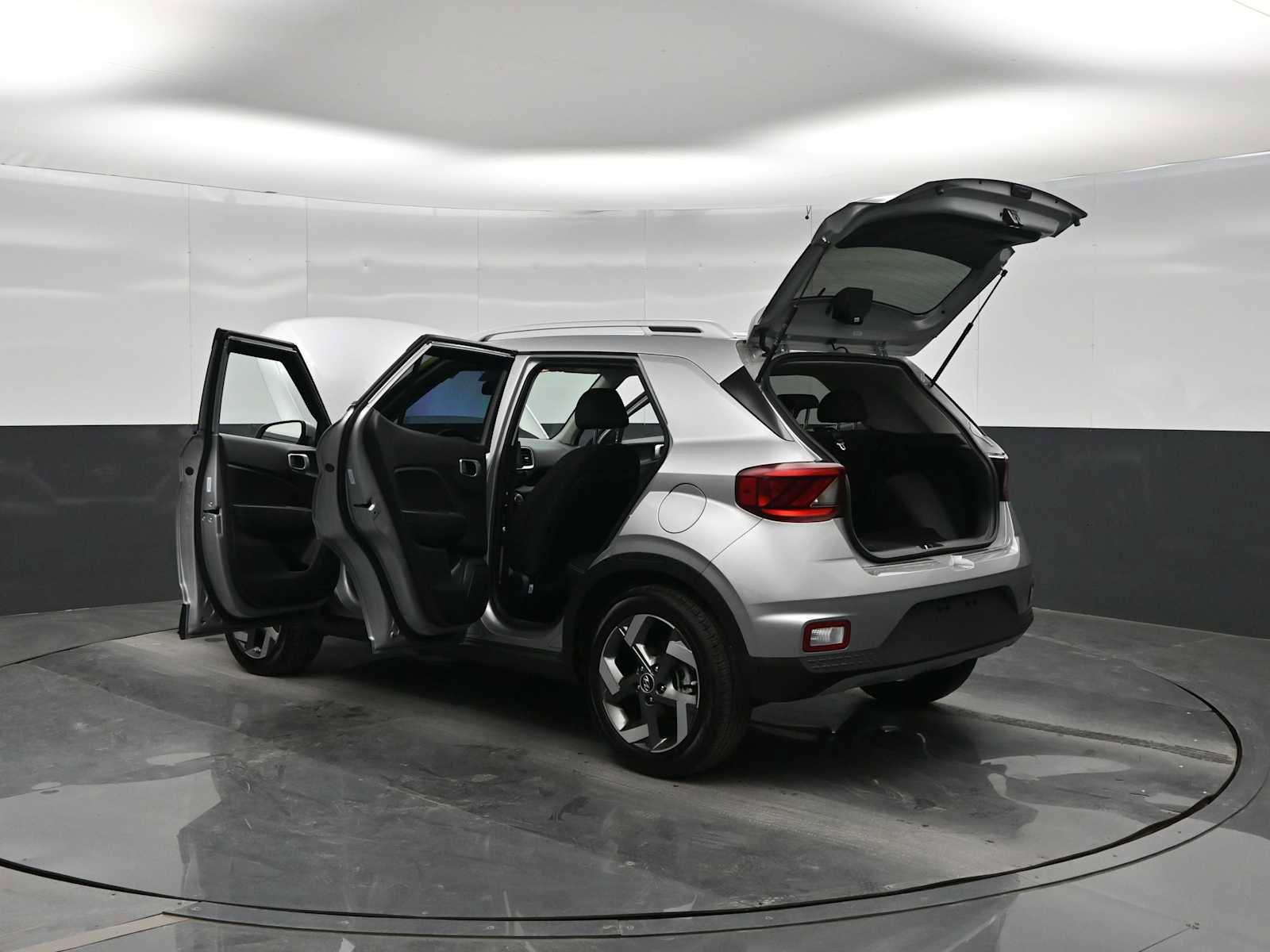 Used 2024 Hyundai Venue SEL FWD image 43