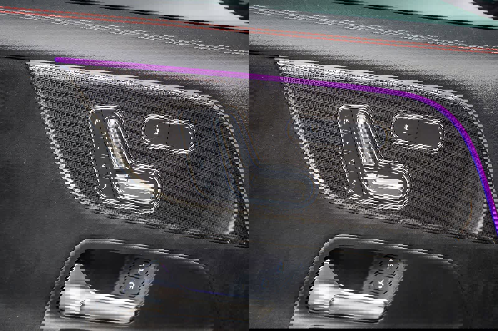 Used 2025 Mercedes-Benz GLB 35 AMG AMG GLB 35 image 23