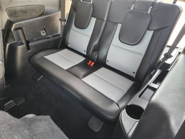 Used 2023 Ford Explorer XLT w/ Equipment Group 202A AWD/4WD image 32