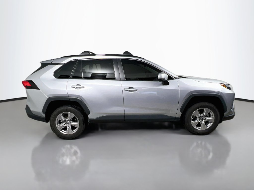 Used 2023 Toyota RAV4 XLE w/ Convenience Package FWD image 2