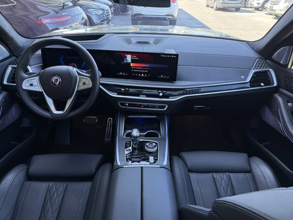 Used 2025 BMW ALPINA XB7 image 12