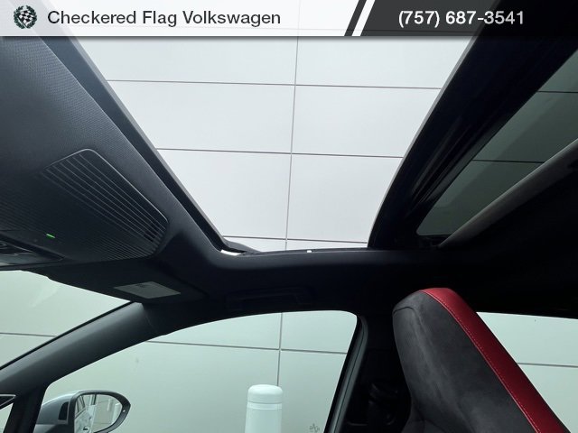 New 2025 Volkswagen GTI SE image 10