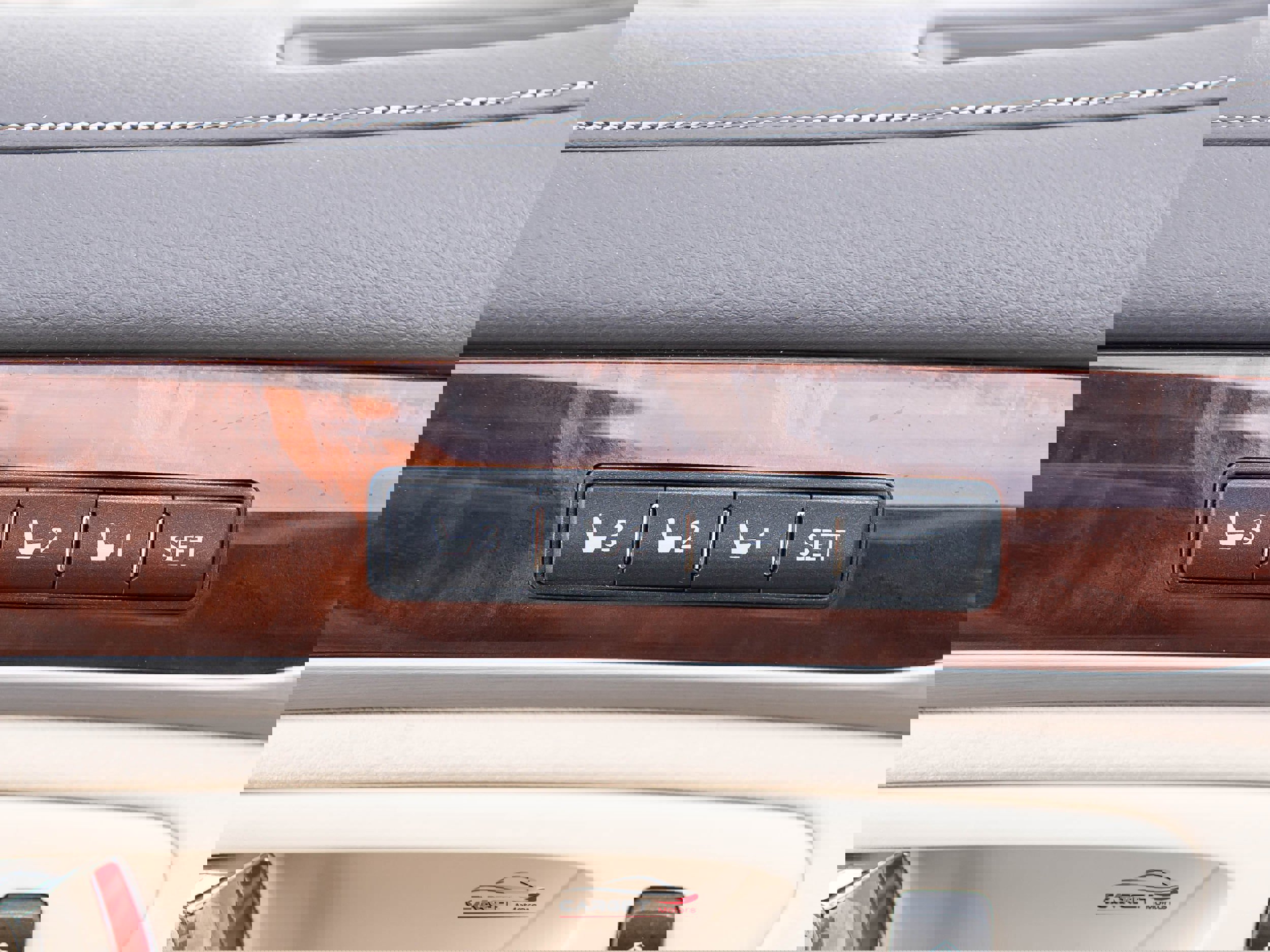 Used 2016 Lexus LS 460 L image 44