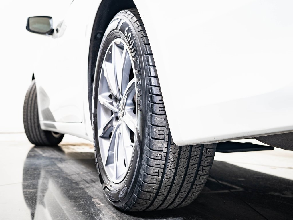 Certified 2018 Acura TLX w/ Technology Package image 40