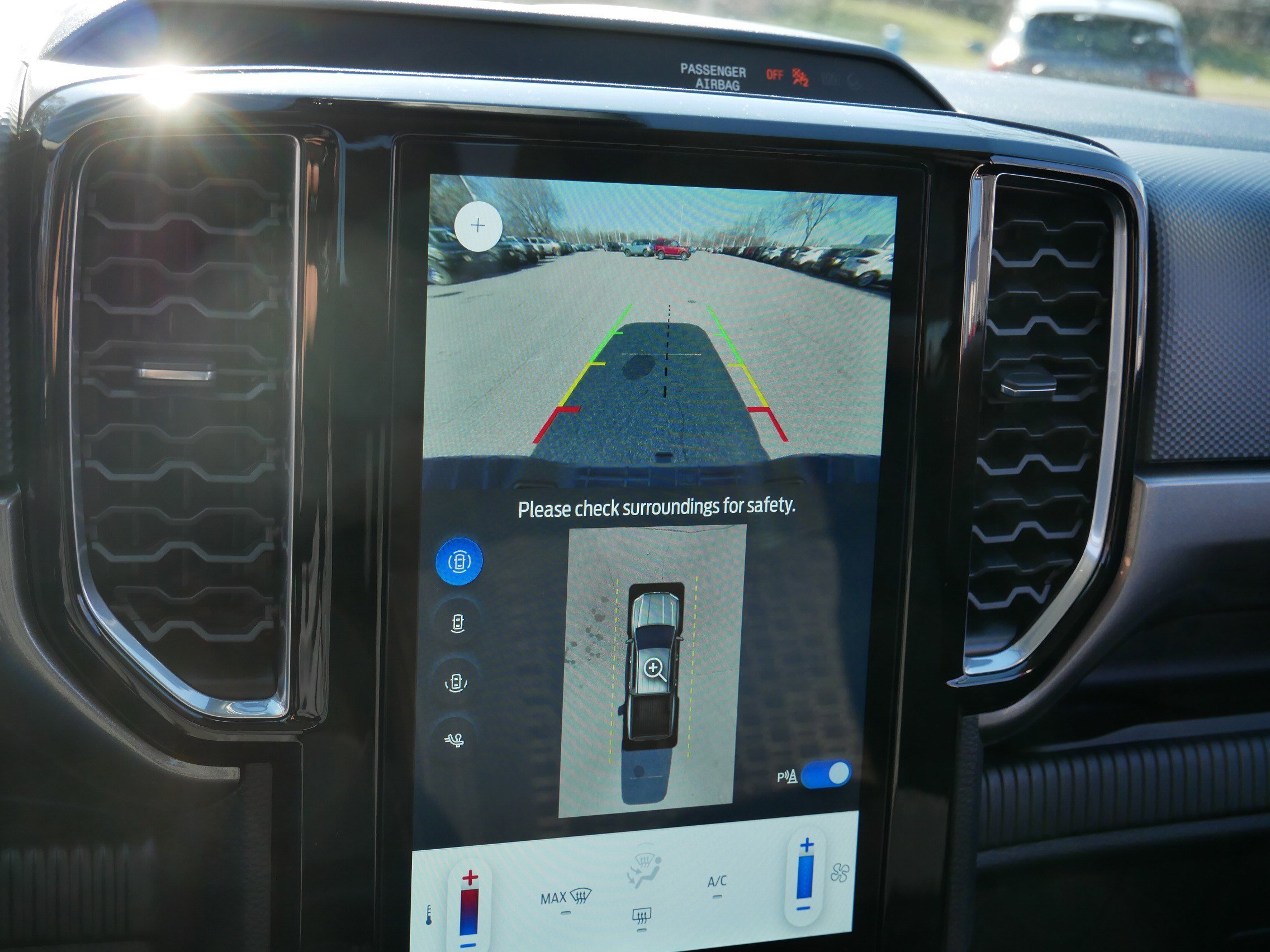 Used 2025 Ford Ranger XLT w/ Technology Package image 27