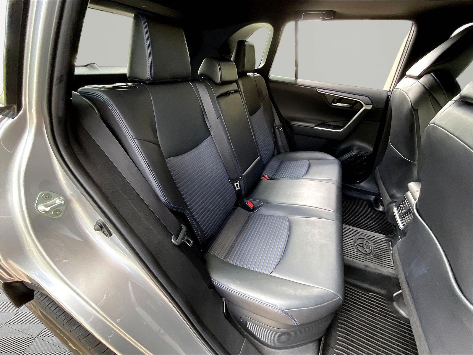 Used 2023 Toyota RAV4 XSE AWD/4WD image 25