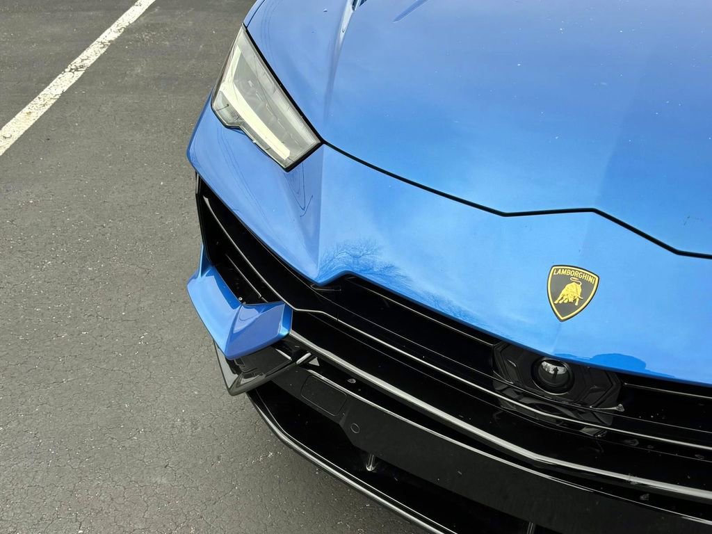 Used 2023 Lamborghini Urus S image 12