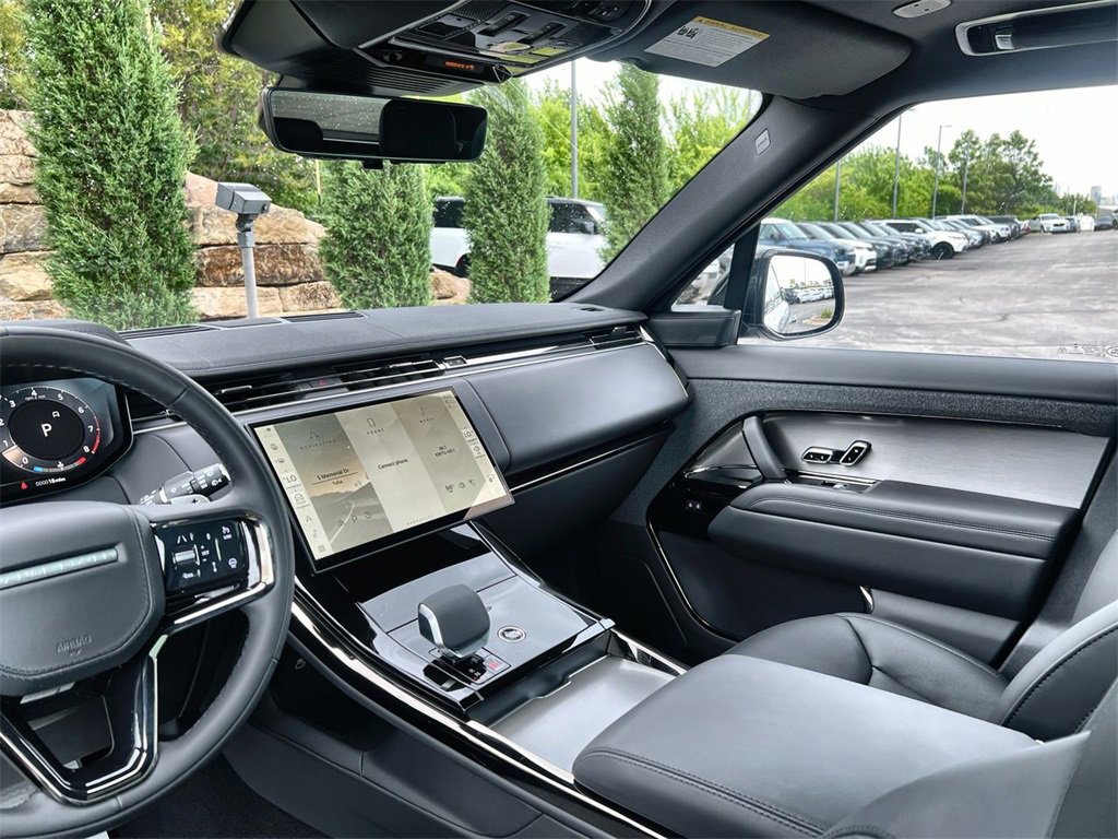 New 2025 Land Rover Range Rover Sport Dynamic SE image 13