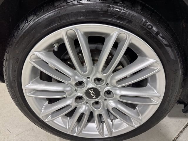 Used 2021 MINI Cooper S w/ Signature Upholstery Package image 11