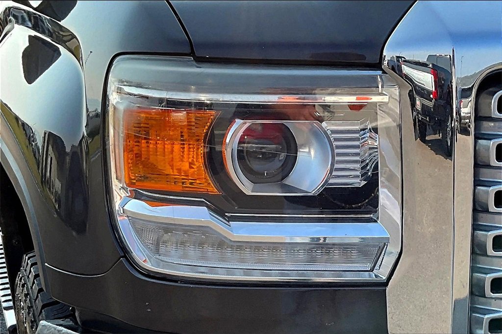 Used 2015 GMC Sierra 3500 Denali w/ Duramax Plus Package image 30