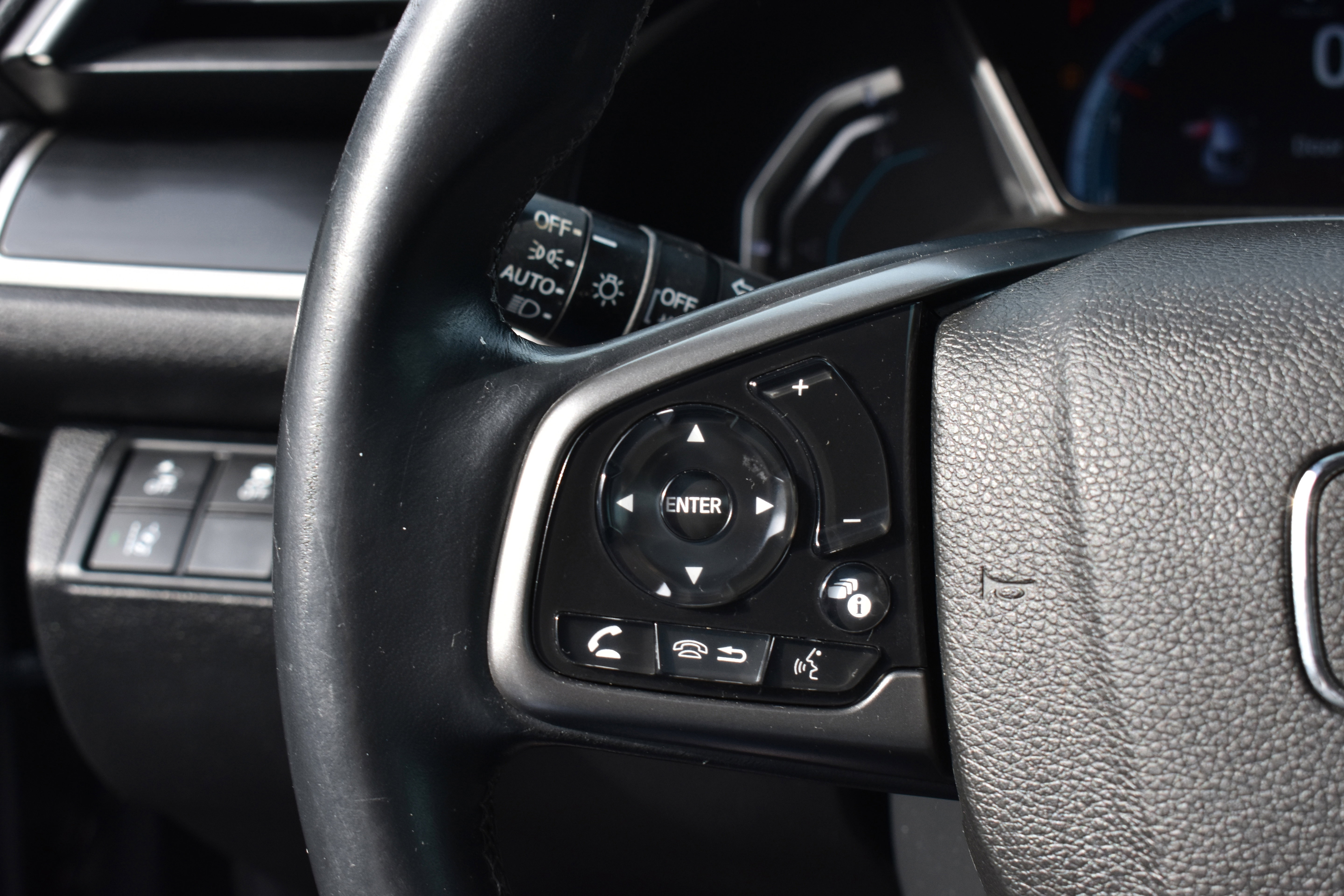 Used 2020 Honda Civic EX image 15