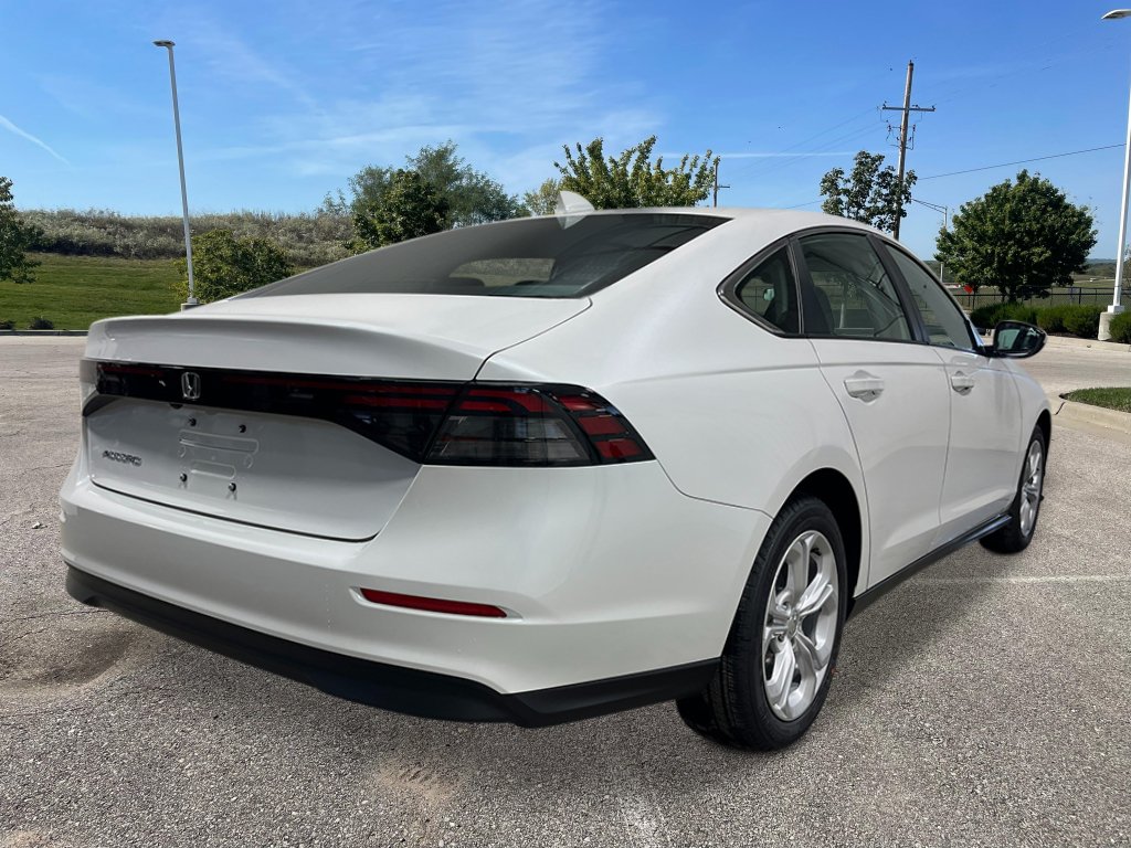 New 2026 Honda Accord LX image 7