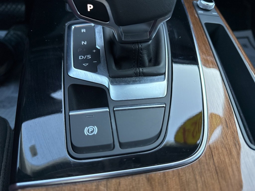 Used 2024 Audi Q5 2.0T Premium image 59