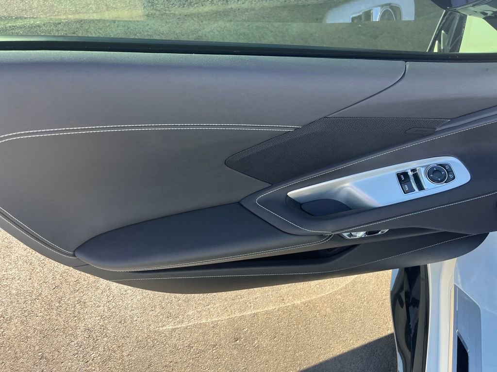 Used 2025 Chevrolet Corvette Z06 image 17