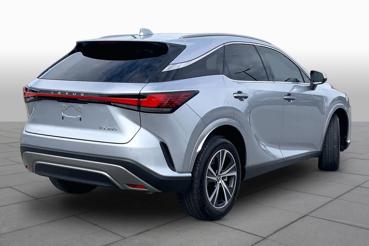 Used 2025 Lexus RX 350 Premium w/ Accessory Package (Z1) FWD image 12